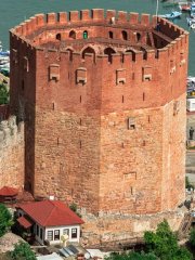 Башня Кызыл Куле 